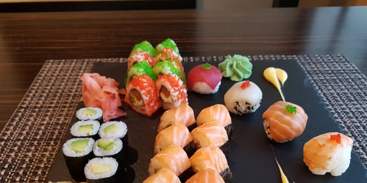 Lahodný vianočný špeciál pre 2 osoby v SUSHIHANIL