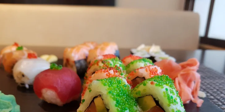 Lahodný vianočný špeciál pre 2 osoby v SUSHIHANIL