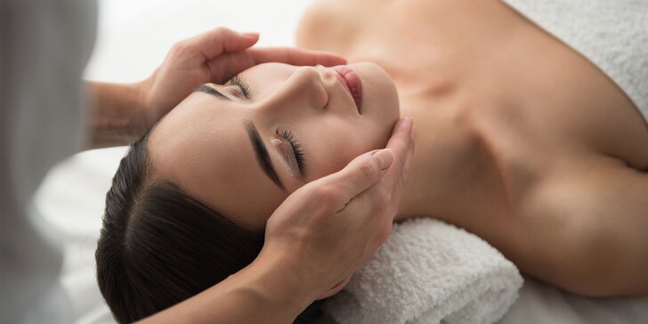 Liftingovo-relaxačná masáž tváre, krku a dekoltu