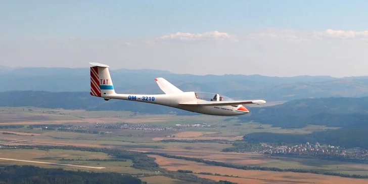 Obdivujte Vysoké Tatry počas kĺzania sa vzduchom vo vetroni