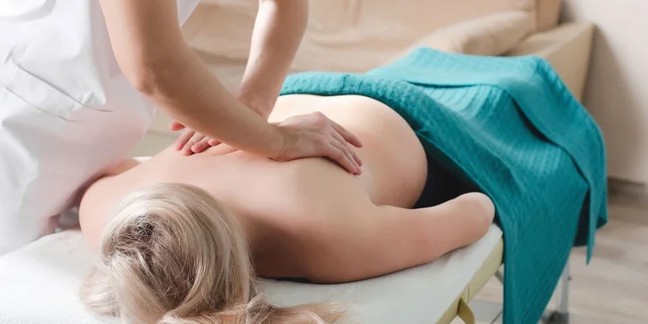 Uvoľňujúca relaxačná masáž: klasická, tandemová či párová