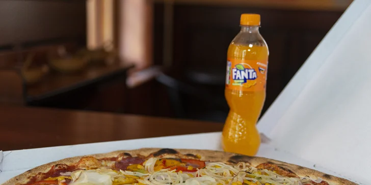Pravá talianska pizza s priemerom 33 alebo 50 cm v Pizzalino Zvolen