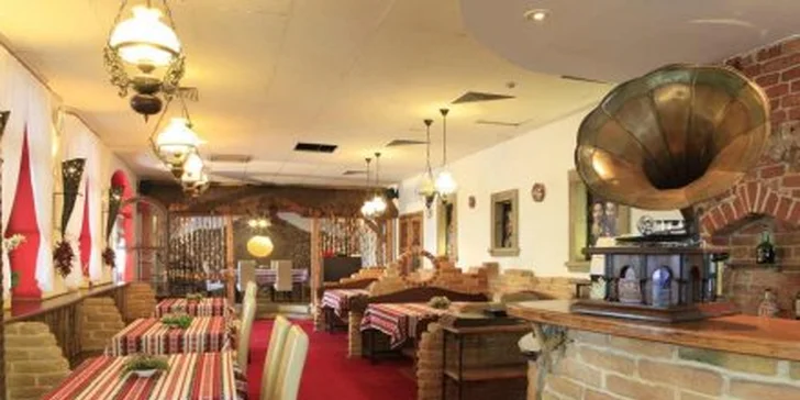 12,39 eur za grilovaný steak z lososa s varenými zemiakmi a jablkovou štrúdľou pre DVOCH. Gastronomický zážitok v KISS CSÁRDA - jednej z najlepších reštaurácii v Bratislave. Zľava 65%