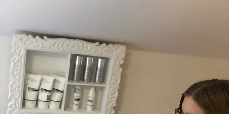 Omladzujúce a skrášľujúce ošetrenia pleti či Lash lift a botox mihalníc v salóne Estee