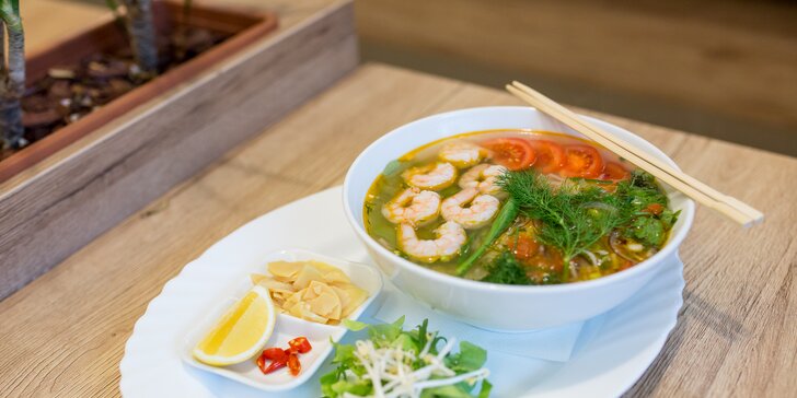 XL polievky vo vietnamskom bistre PHO VIET