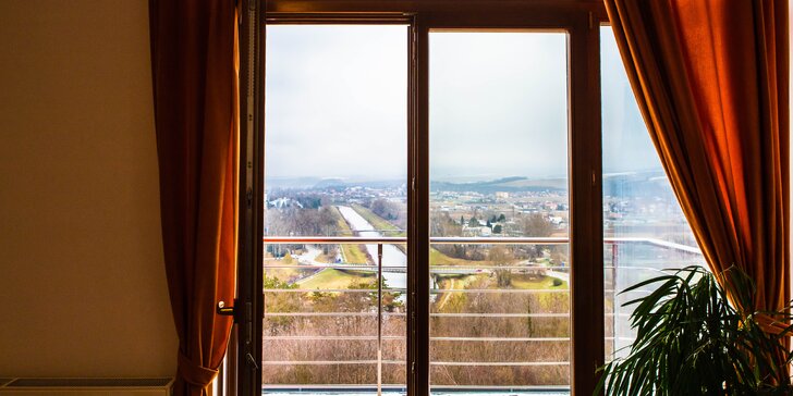 Wellness pobyt v Piešťanoch s panoramatickým výhľadom, s polpenziou, privátnym wellness a relaxačnými procedúrami