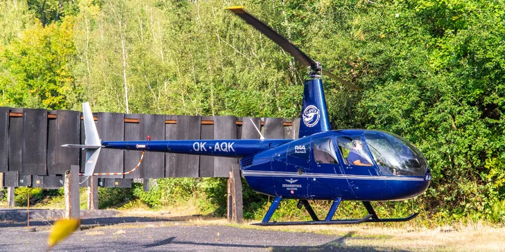 Darujte nebeský zážitok: vyhliadkový let vrtuľníkom Robinson R44