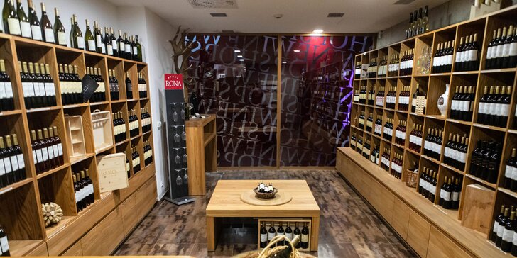 Elesko wine park - luxusné apartmány v lone viníc, prehliadka vinárstva, trojchodová večera a degustácia vín