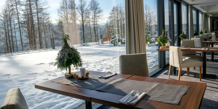 Dovolenka pre dvoch v adult friendly hoteli, výhľad na poľské Tatry a varianty s aquaparkom Termy Bukovina