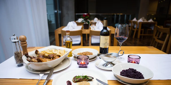 Elesko wine park - luxusné apartmány v lone viníc, prehliadka vinárstva, trojchodová večera a degustácia vín