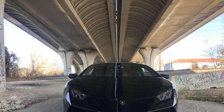 Aj pre tých najnáročnejších extra luxus jazda Rolls Roys Wraith, Mclaren S570 a Lamborghini Huracan