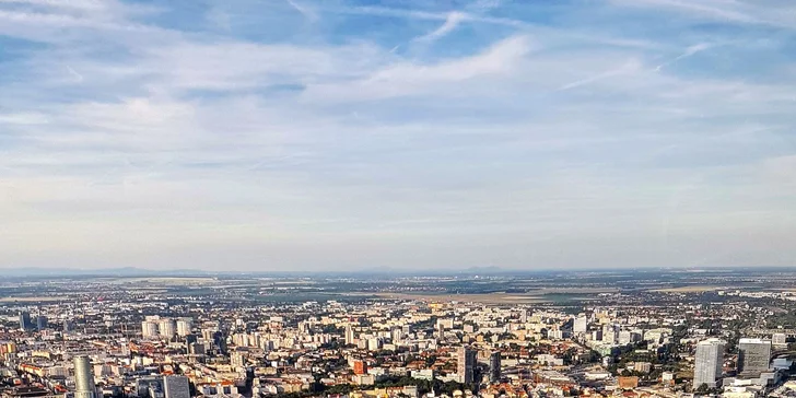 Zážitkový let s možnosťou pilotovania lietadla a foto/video dokumentáciou!