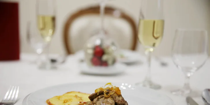 Privátny wellness s možnosťou romantickej večere v Hoteli Kráľová****