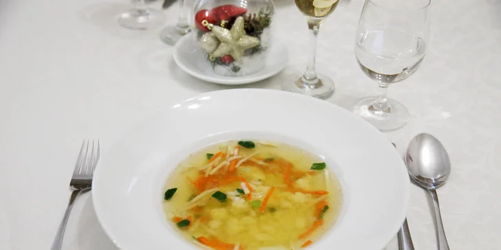 Privátny wellness s možnosťou romantickej večere v Hoteli Kráľová****