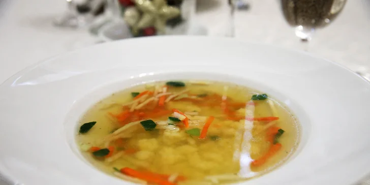 Privátny wellness s možnosťou romantickej večere v Hoteli Kráľová****