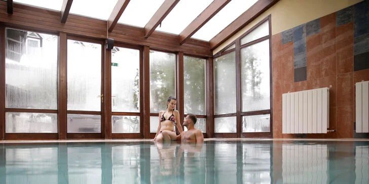Privátny wellness s možnosťou romantickej večere v Hoteli Kráľová****