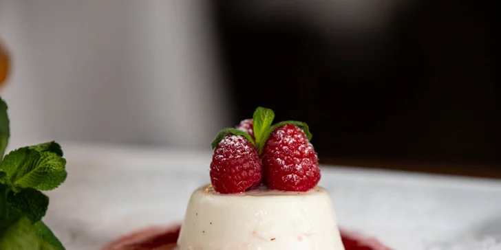 Trojchodové gurmánske menu s prossecom pre 2 osoby