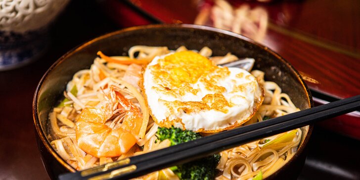 Bohaté menu pre dvoch v ázijskej reštaurácii Dynasty v Panorama City