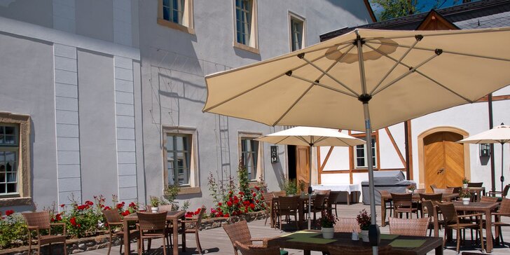 Luxusný pobyt v 5* hoteli Pałac Pakoszów: nádherné prostredie, chutná strava a vstup do SPA zóny