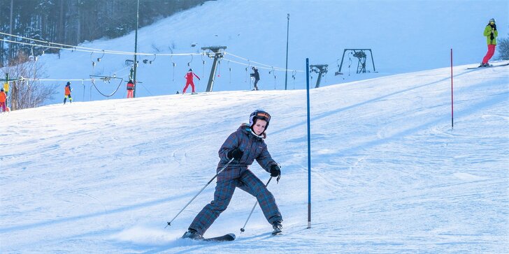 Individuálne lekcie lyžovania či snowboardovania so zapožičaním výstroja v RAW Vrátna