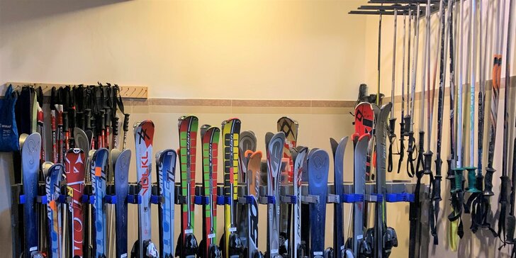 Požičanie kompletného výstroja na zimné športy v SKIRENTAL Štrbské Pleso
