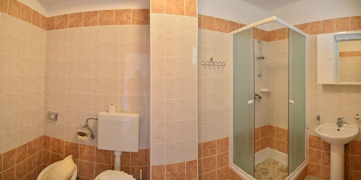 Oddych na ostrove Šolta: apartmány vhodné pre 4 osoby, len 150 m od mora!