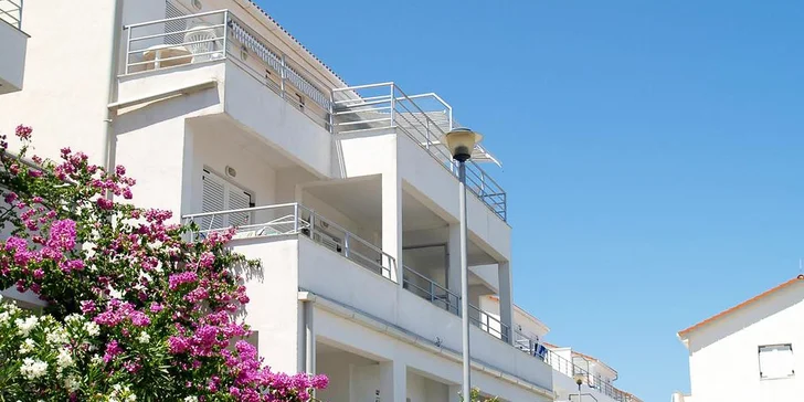 🌞 KÚP teraz, využi v LETE: Dovolenka na ostrove Šolta - apartmány až pre 4 osoby len 150 m od mora
