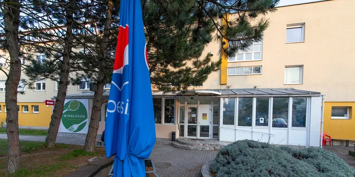 Pizza podľa vlastného výberu alebo pizza štangle s dresingom
