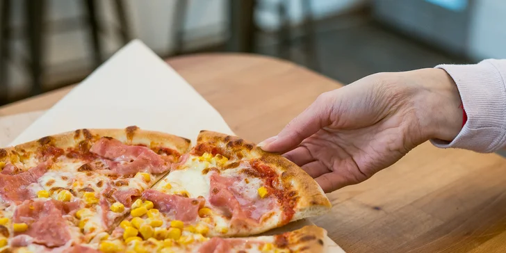 Klasická či 1-kilová talianska pizza BONGIORNO s možnosťou donášky či take away