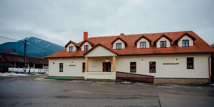 Pobyt na Orave v historickom štýle v penzióne Zemianska Kúria s možnosťou Aquaparku