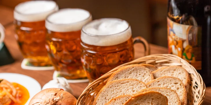 Pivo + nakladaný hermelín či utopenec