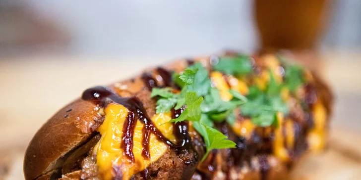 Fajnové hotdogy pre náročných: BBQ alebo Pulled pork s donáškou či osobným odberom