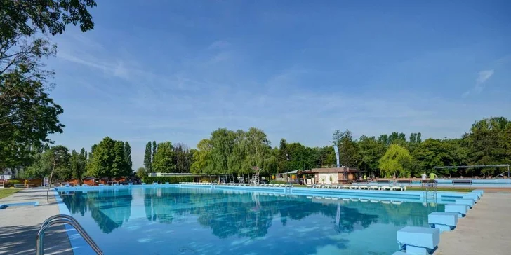 🌞 KÚP teraz, využi v LETE: Rodinný pobyt v Dunajskej Strede s raňajkami a celodenným vstupom do Thermalparku