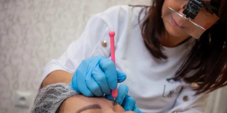 Permanentný make - up: tetovanie obočia