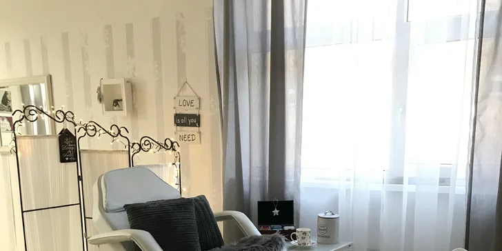 Získajte krásne nohy s rôznymi druhmi pedikúr