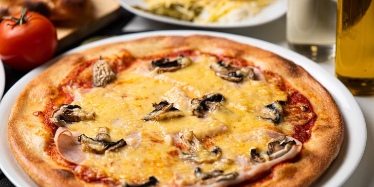 Veľká alebo malá pizza podľa vlastného výberu z reštaurácie Palmi