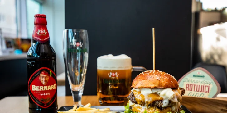 Burgery podľa domácej receptúry s hranolčekmi a omáčkou - bezkontaktný výdaj!