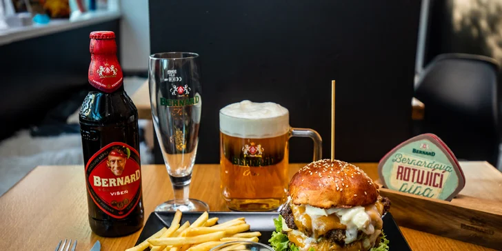 Burgery podľa domácej receptúry s hranolčekmi a omáčkou - bezkontaktný výdaj!