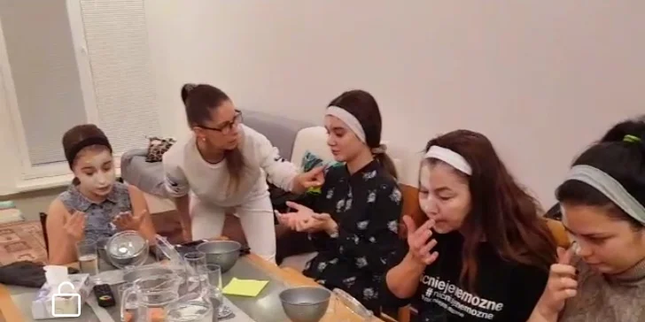 Fit či Skin výzva: Joga smiechu alebo minikurz starostlivosti o pleť