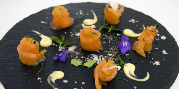 Prehliadka Medolandie s degustáciou medoviny aj s možnosťou romantického menu