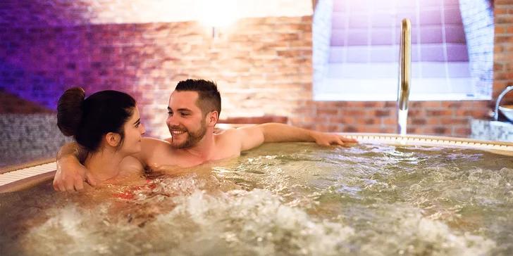 Relax s masážou a vstupom do wellness 4* hotela Gino Park Palace