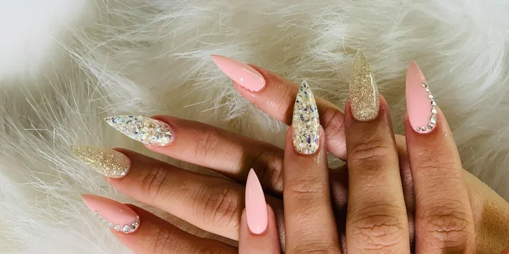 Perfektná manikúra i pedikúra v Dep Nails Studio