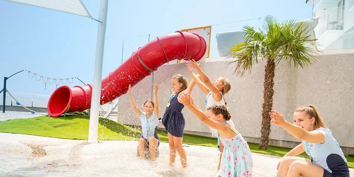 Skvelý pobyt na Istrii pre dvoch aj pre rodinu: hotel pri mori, polpenzia, neobmedzený wellness a herňa