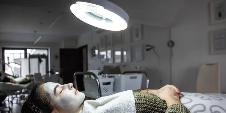 Diagnostika pleti BIA SKIN analyzérom a jej ošetrenie