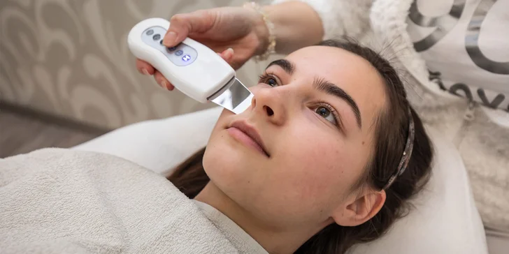 Diagnostika pleti BIA SKIN analyzérom a jej ošetrenie