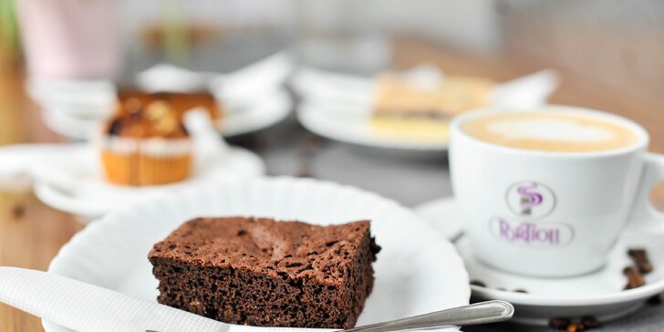 Chuť na sladké? "Take away" horúca čokoláda alebo káva/čaj + koláčik podľa výberu