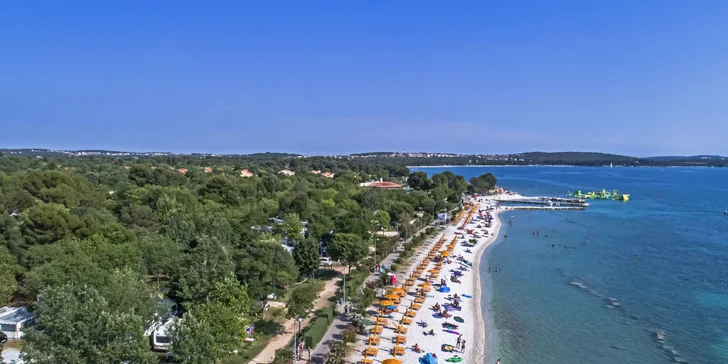 S rodinou do Chorvátska: vybavený mobilheim pre 6 osôb, pláž, bazény a množstvo atrakcií