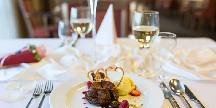 Romantické 3-chodové menu pre 2 osoby v hoteli Košice