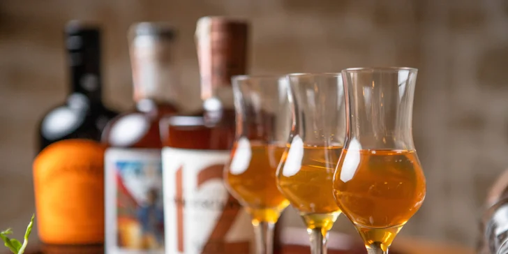 Degustácia rumov plus karibská špecialita na zahryznutie