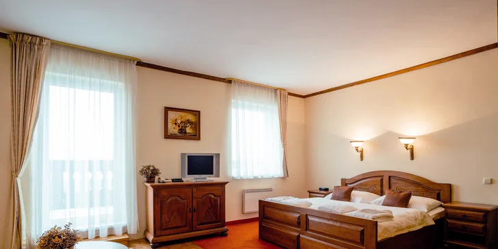 Pobyt v lone kysuckej prírody – 4* hotel Husárik s chutnou polpenziou, neobmedzeným bazénom a fitness
